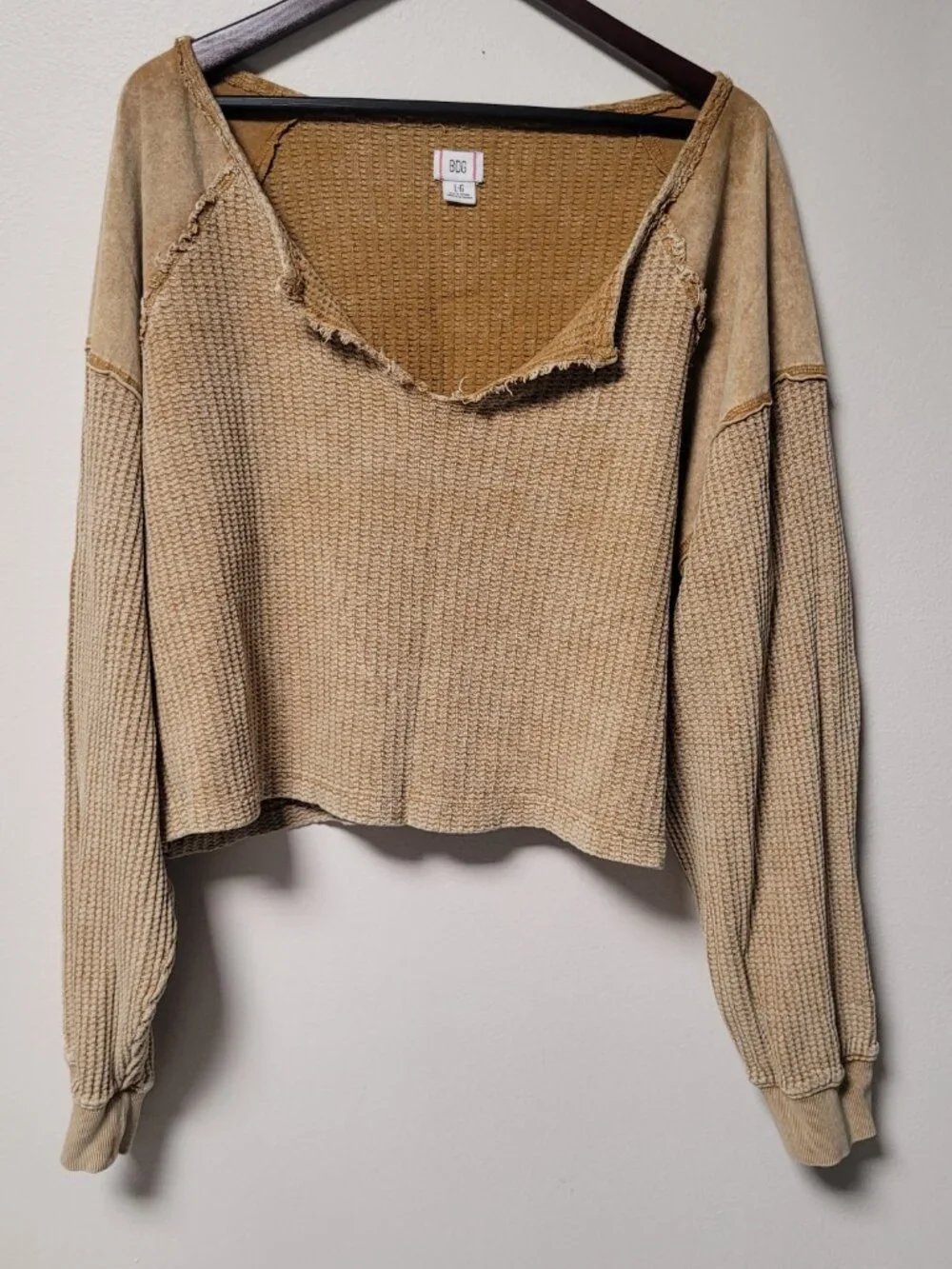 BDG Catskills Thermal Crop Top Y2K Grunge Distressed Raw Edge Waffle Tan L